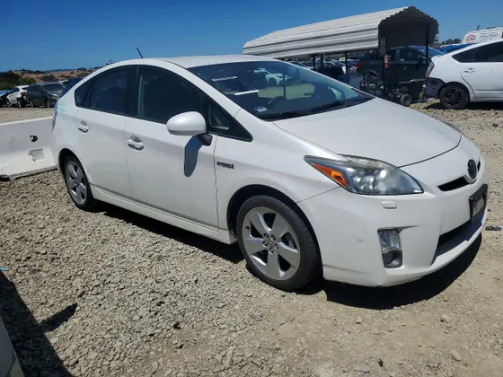2010 Toyota Prius II