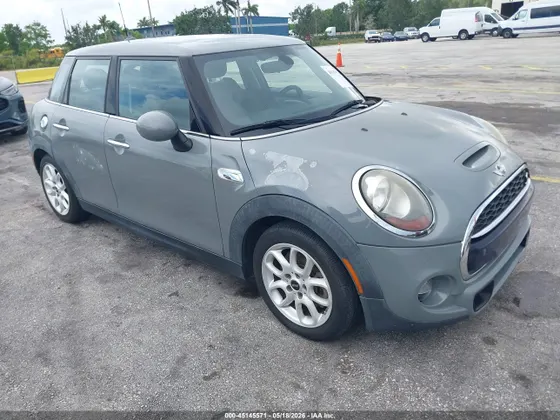 2016 MINI Cooper Hardtop 4 Door S