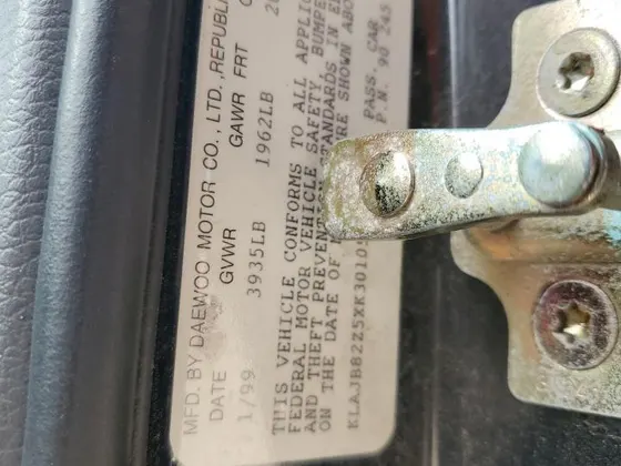 1999 Daewoo Nubira CDX