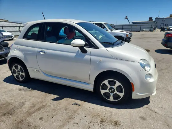 2014 FIAT 500e 500