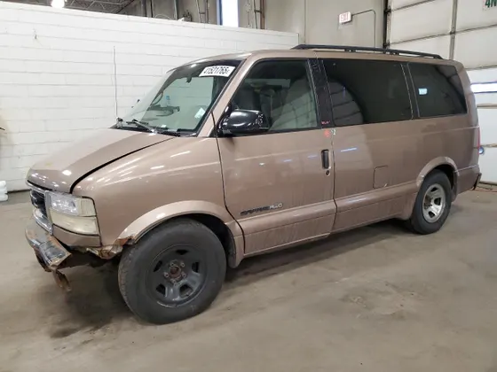 1999 GMC Safari Passenger XT