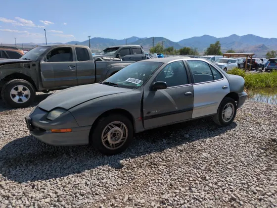 1997 Pontiac Sunfire SE