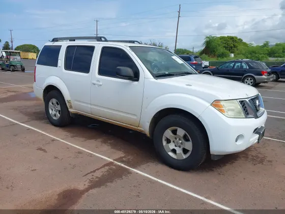 2010 Nissan Pathfinder SE