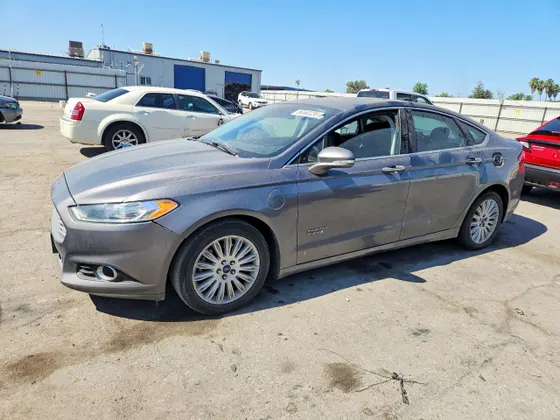 2014 Ford Fusion Energi Titanium