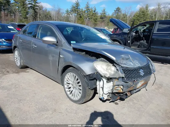 2011 Suzuki Kizashi SE