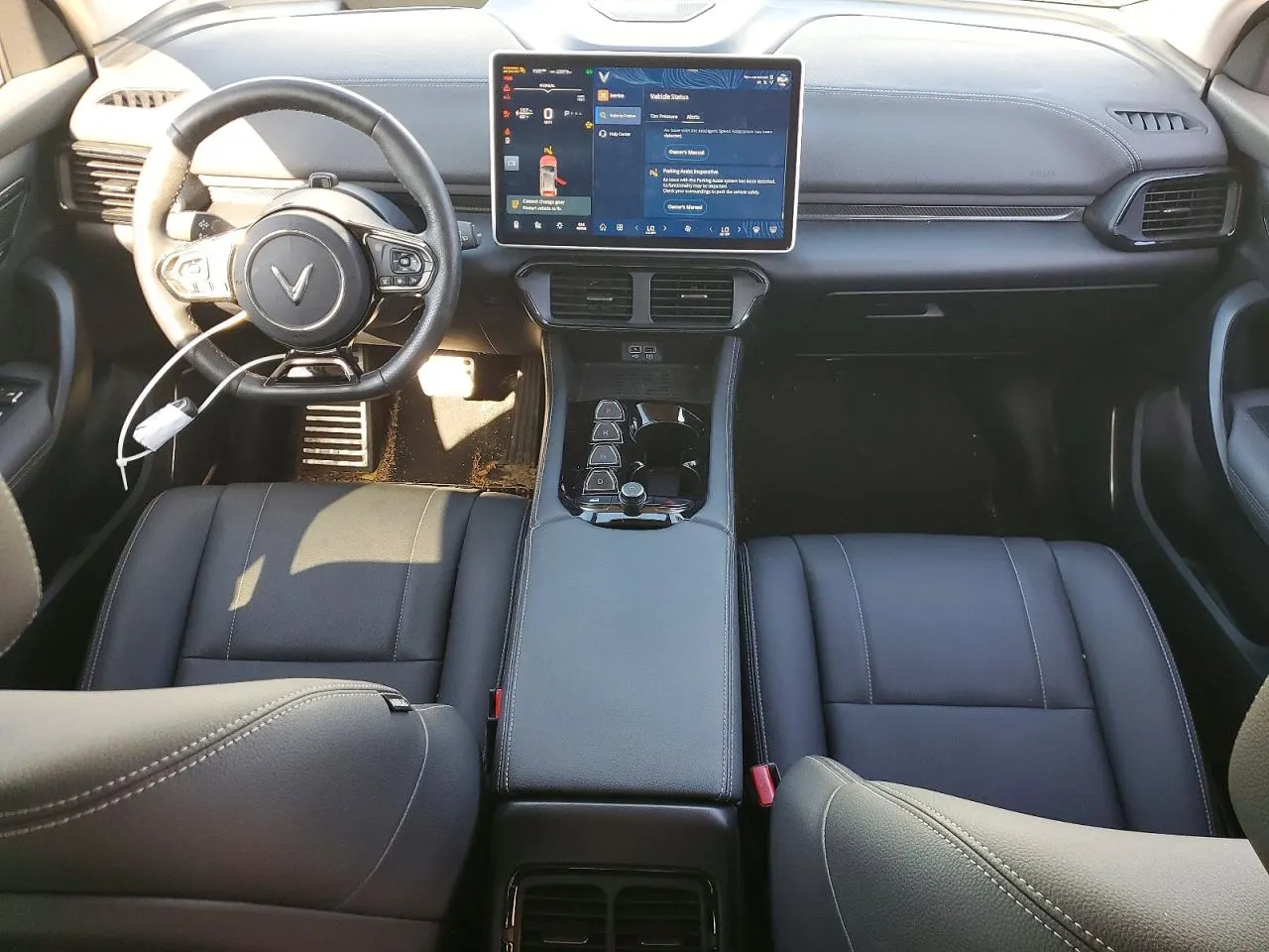 2024 VinFast VF 8 Eco