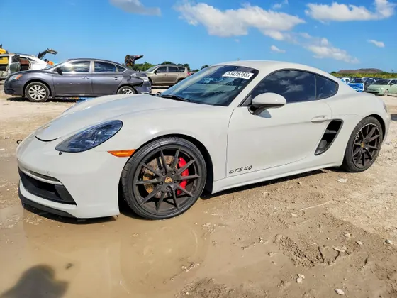 2021 Porsche 718 Cayman GTS 4.0