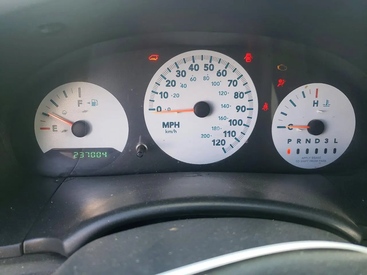 2006 Chrysler Town & Country SWB TOWN & COUNTRY