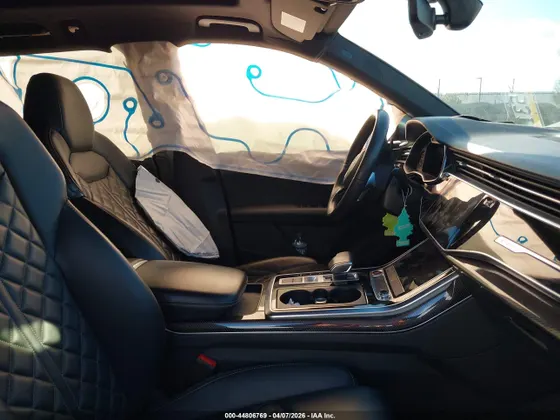 2021 Audi SQ7 Premium Plus
