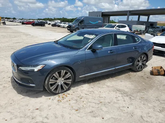 2022 Volvo S90 Inscription