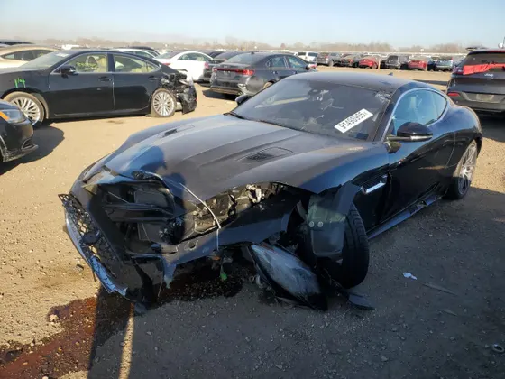 2018 Jaguar F-TYPE R
