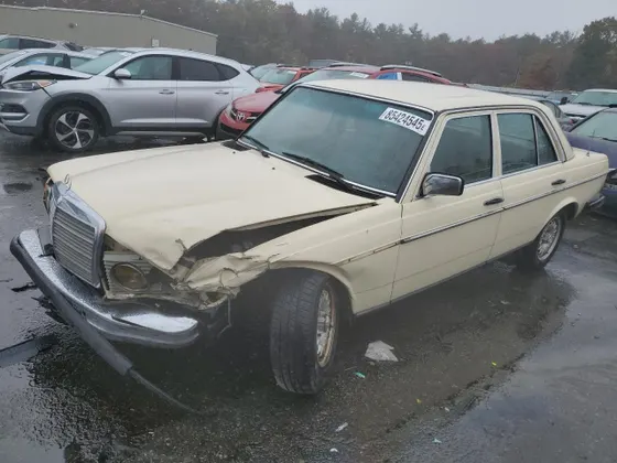 1983 Mercedes-Benz 300 Series 300D-T