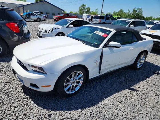 2011 Ford Mustang V6