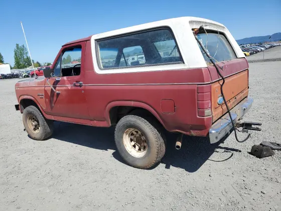 1985 Ford Bronco 4WD Custom