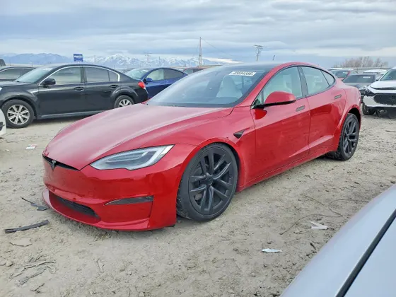 2021 Tesla Model S Plaid