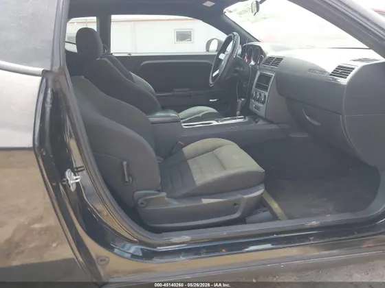 2009 Dodge Challenger SE