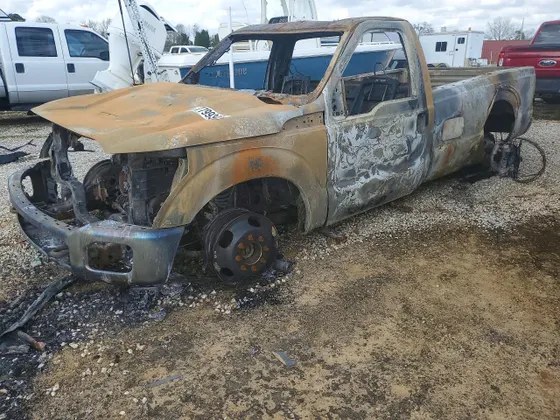 2016 Ford Super Duty F-350 DRW XL
