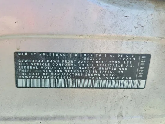 2013 Volkswagen Jetta SportWagen SE w/Sunroof