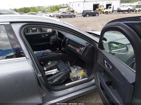 2020 Volvo V60 Inscription
