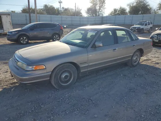 1995 Ford Crown Victoria CROWN VICT
