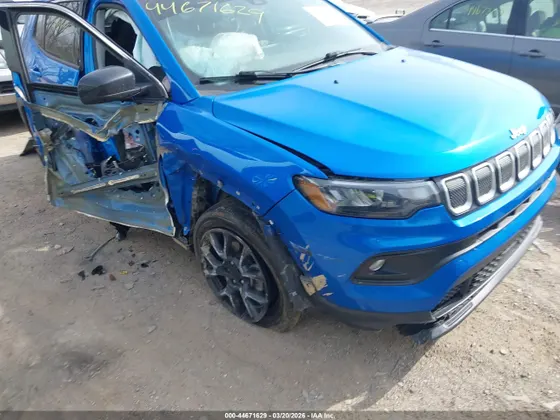 2022 Jeep Compass Latitude Lux