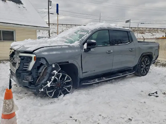 2024 GMC Sierra EV Denali Edition 1