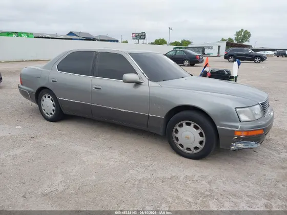 1997 Lexus LS 400 Luxury Sdn