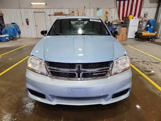 2013 Dodge Avenger SE