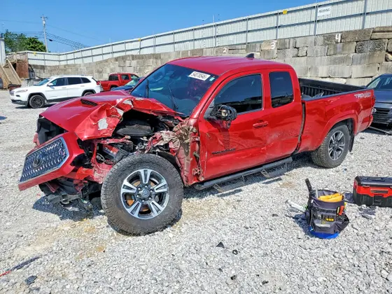 2019 Toyota Tacoma 4WD SR