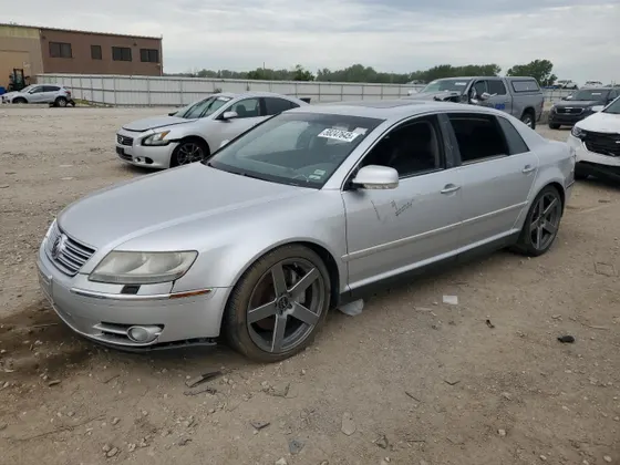 2004 Volkswagen Phaeton V8