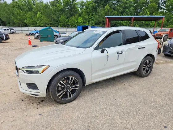 2020 Volvo XC60 Momentum