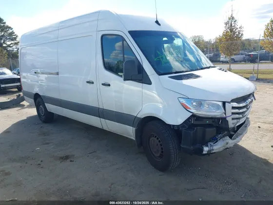 2019 Freightliner Sprinter Cargo Van HIGH ROOF V6