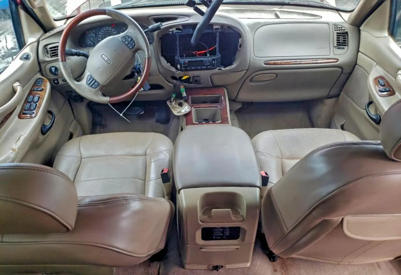 2002 Lincoln Navigator