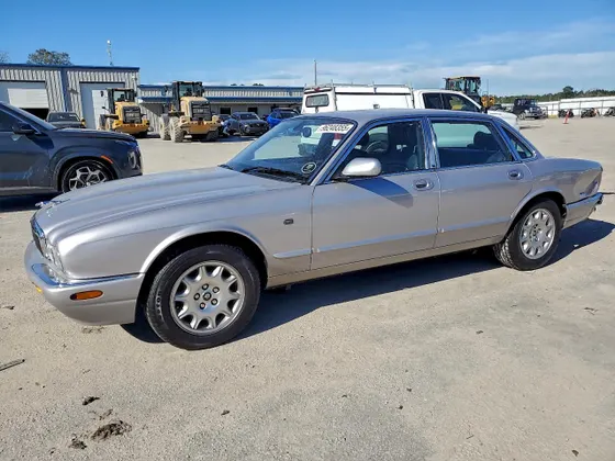 2000 Jaguar XJ XJ8