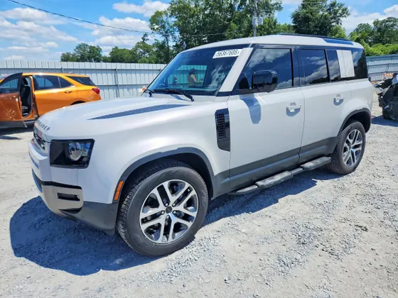 2026 Land Rover Defender S