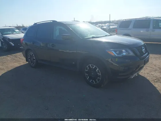 2020 Nissan Pathfinder SL