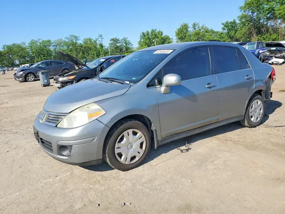 2008 Nissan Versa 1.8 S