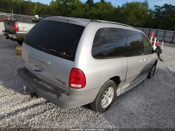 1999 Plymouth Voyager Grand SE