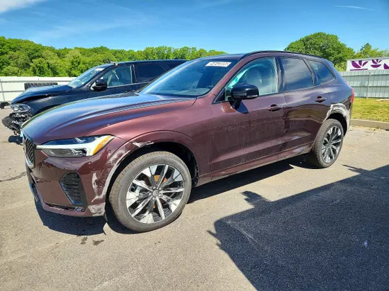 2026 Volvo XC60 Plus