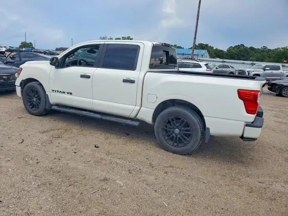 2018 Nissan Titan SL