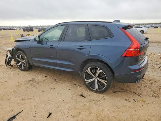 2025 Volvo XC60 Plug-In Hybrid Ultra