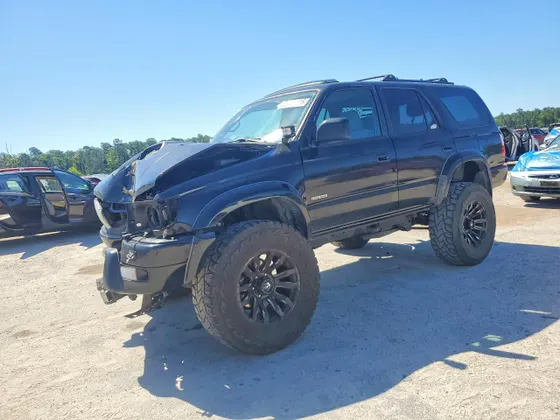2002 Toyota 4Runner SR5