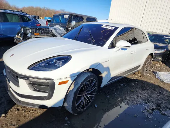 2023 Porsche Macan