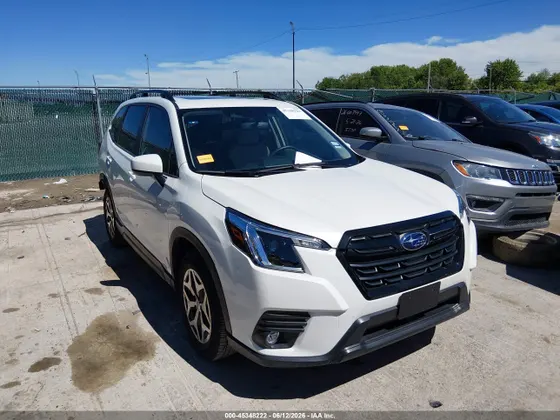 2024 Subaru Forester Premium