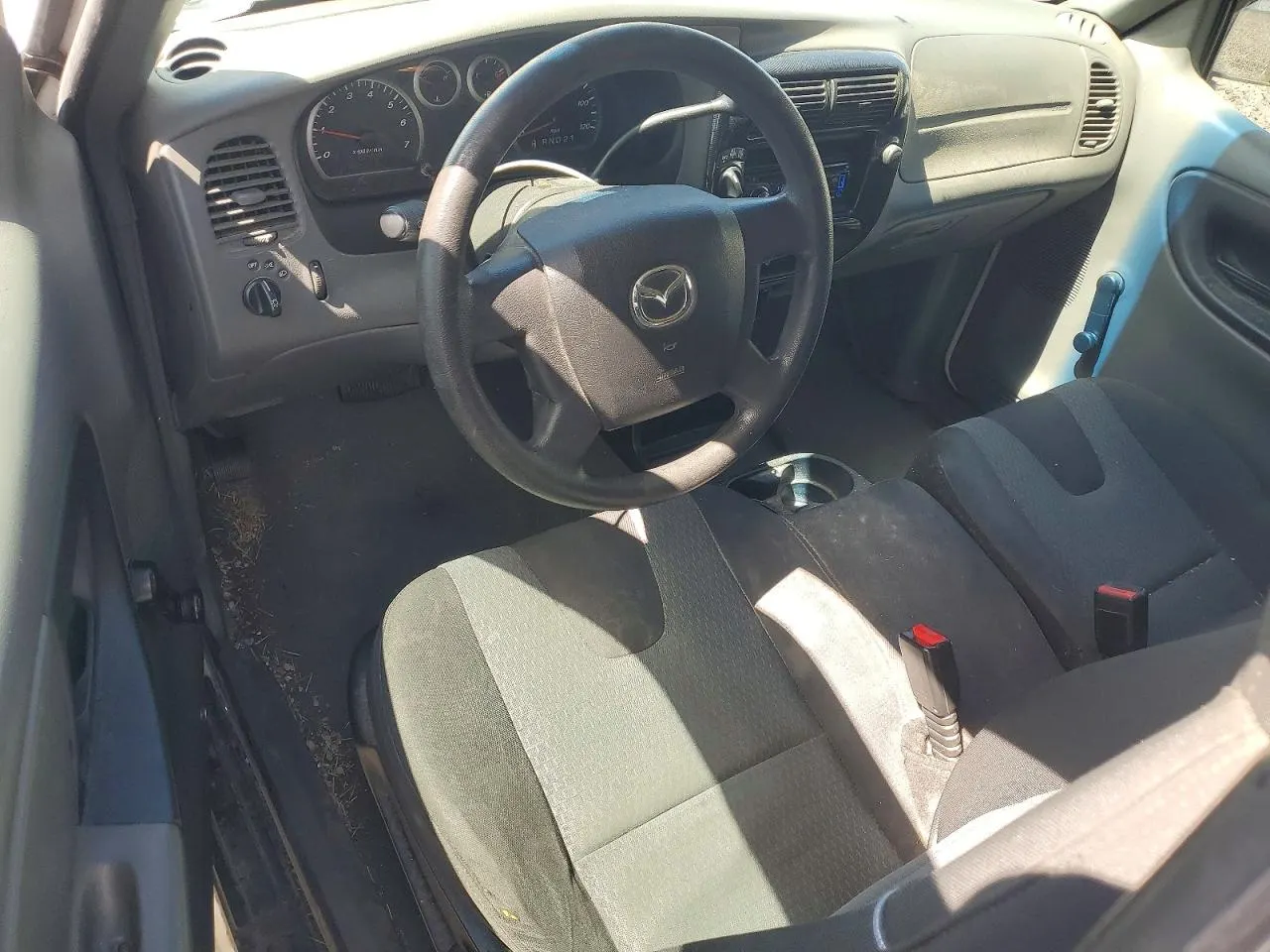 2005 Mazda B-Series 4WD Truck B4000