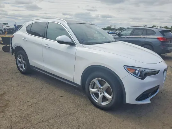 2019 Alfa Romeo Stelvio