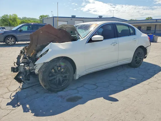 2009 INFINITI G37 Sedan x