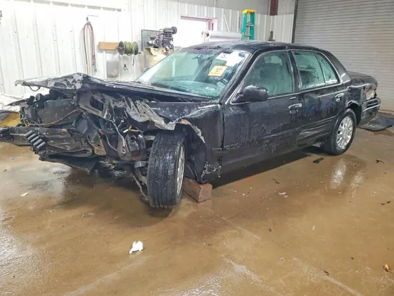 2005 Ford Crown Victoria LX