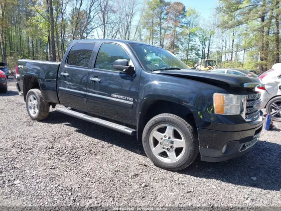 2013 GMC Sierra 2500HD Denali