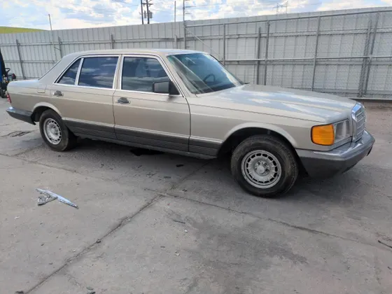 1985 Mercedes-Benz 500 Series 500SEL